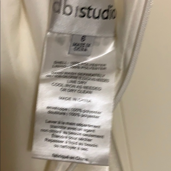 Satin feel dress - Picture 7 of 8